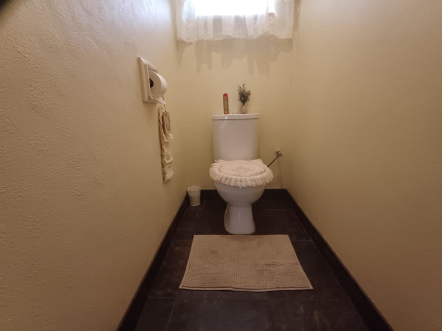 3 Bedroom Property for Sale in Wilkoppies North West